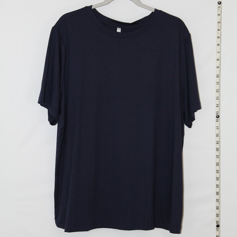 Fabletics Moisture-Wicking Dry-Flex‎ Tee  Deep Navy Size 2X - barely worn